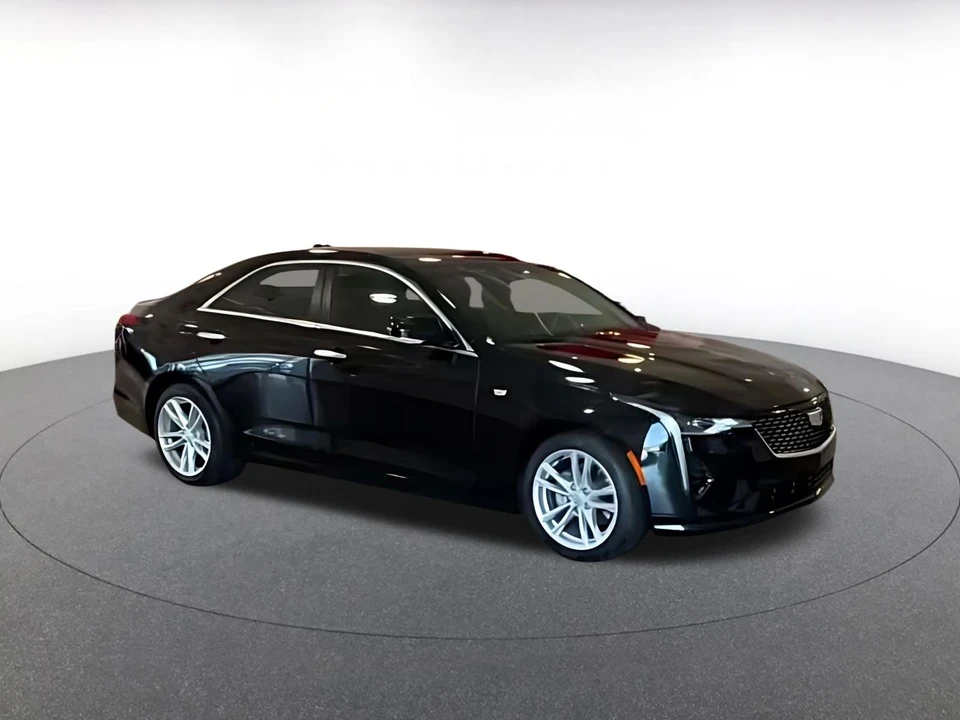 2026 Cadillac CT4 - Image 17 of 31