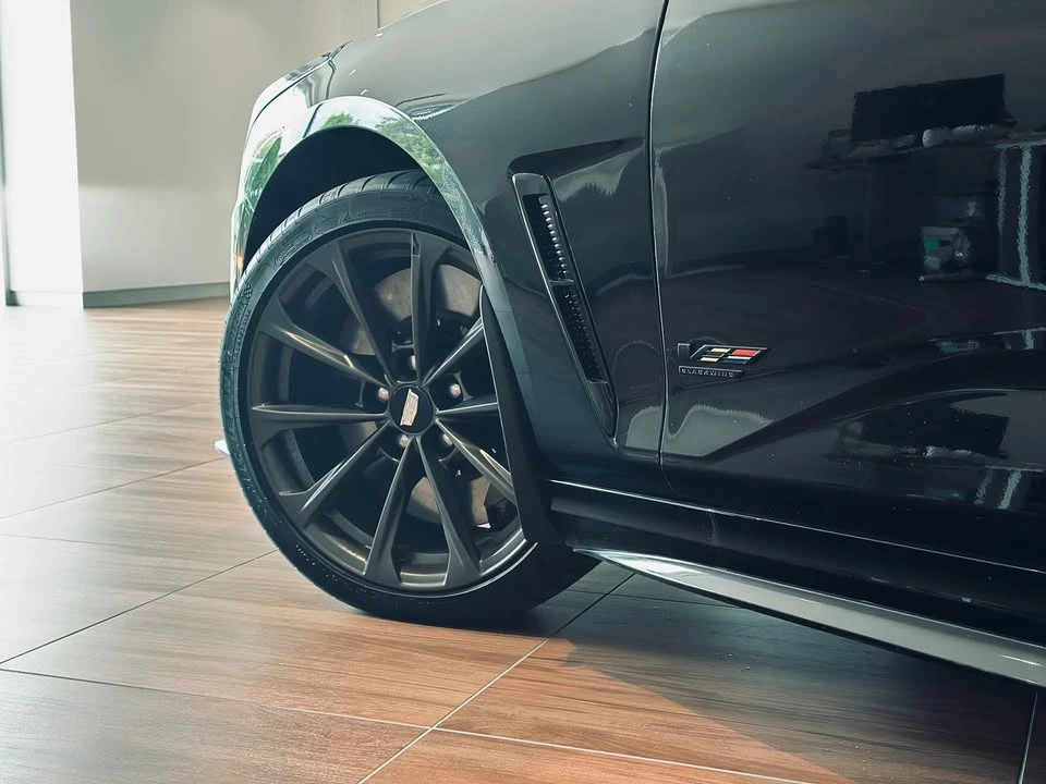 2026 Cadillac CT4-V Blackwing - Image 12 of 20
