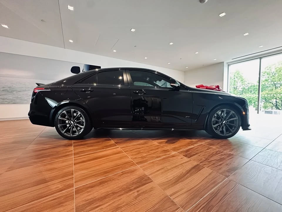 2026 Cadillac CT4-V Blackwing - Image 10 of 20