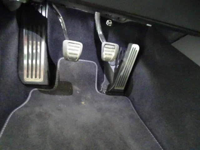 2026 Cadillac CT4-V Blackwing - Image 13 of 20