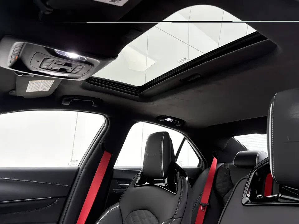 2026 Cadillac CT4-V Blackwing - Image 10 of 16