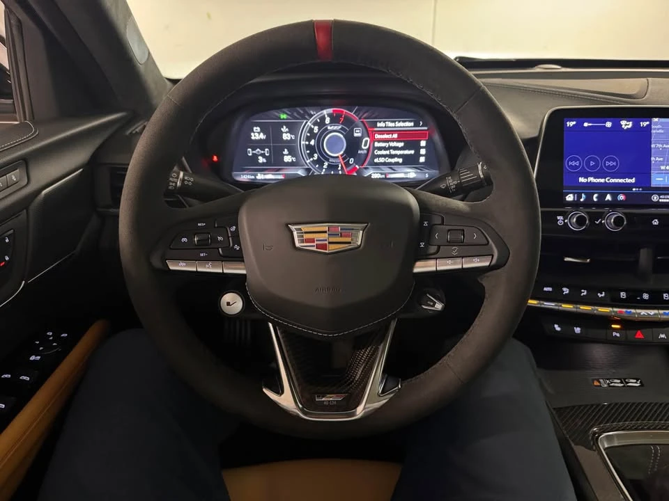 2026 Cadillac CT4-V Blackwing - Image 13 of 18