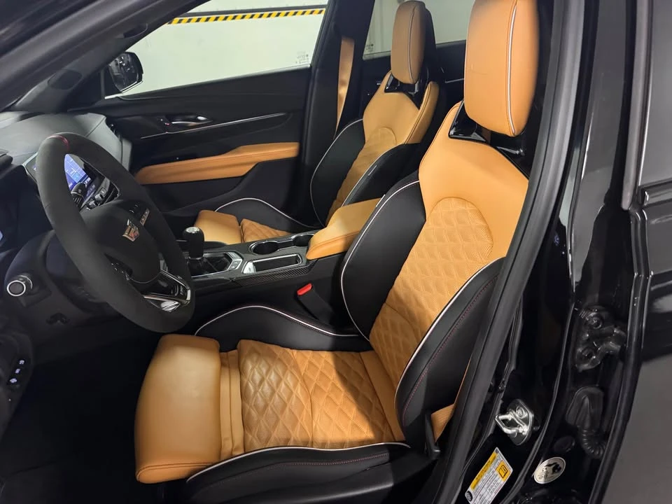 2026 Cadillac CT4-V Blackwing - Image 11 of 18