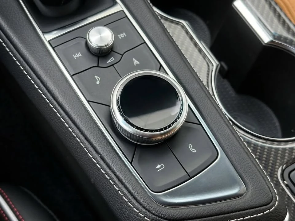 2026 Cadillac CT4-V Blackwing - Image 17 of 18
