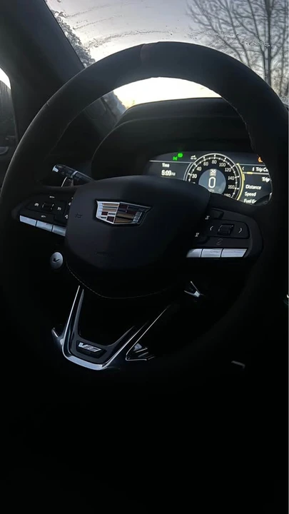 2026 Cadillac CT4-V Blackwing - Image 5 of 10
