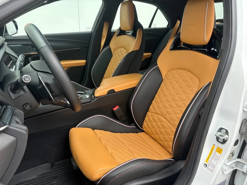 2026 Cadillac CT4-V Blackwing - Image 9 of 18