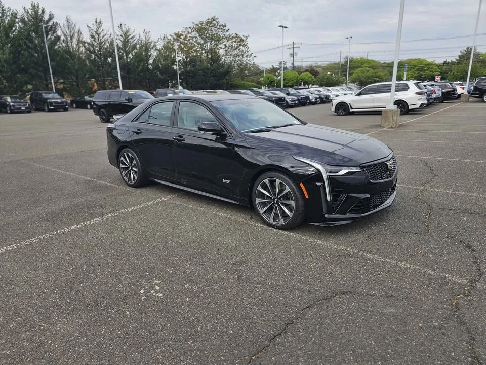 2026 Cadillac CT4-V Blackwing - Image 5 of 10