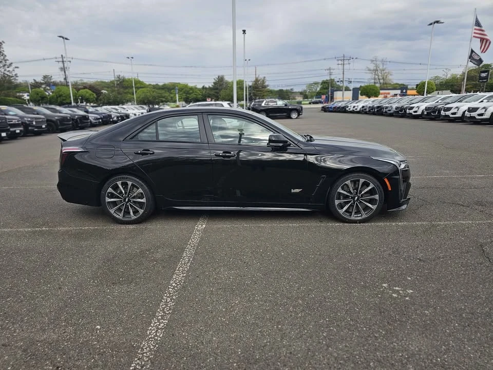 2026 Cadillac CT4-V Blackwing - Image 6 of 10