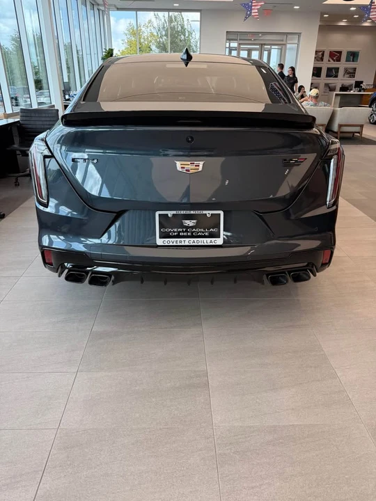 2026 Cadillac CT4-V Blackwing - Image 5 of 8