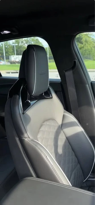 2026 Cadillac CT4-V Blackwing - Image 10 of 10