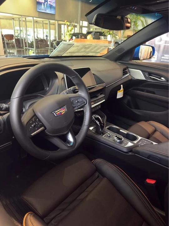 2026 Cadillac CT4-V - Image 9 of 13