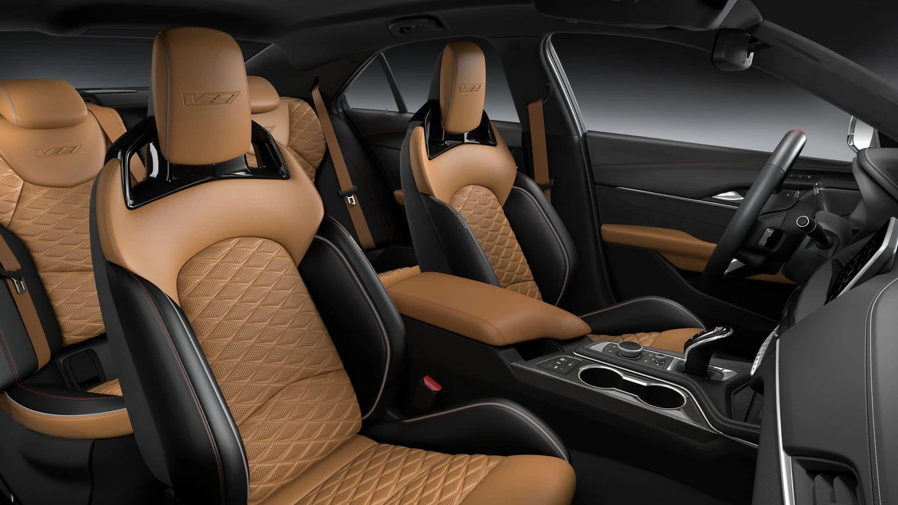 2026 Cadillac CT4-V Blackwing - Image 9 of 11