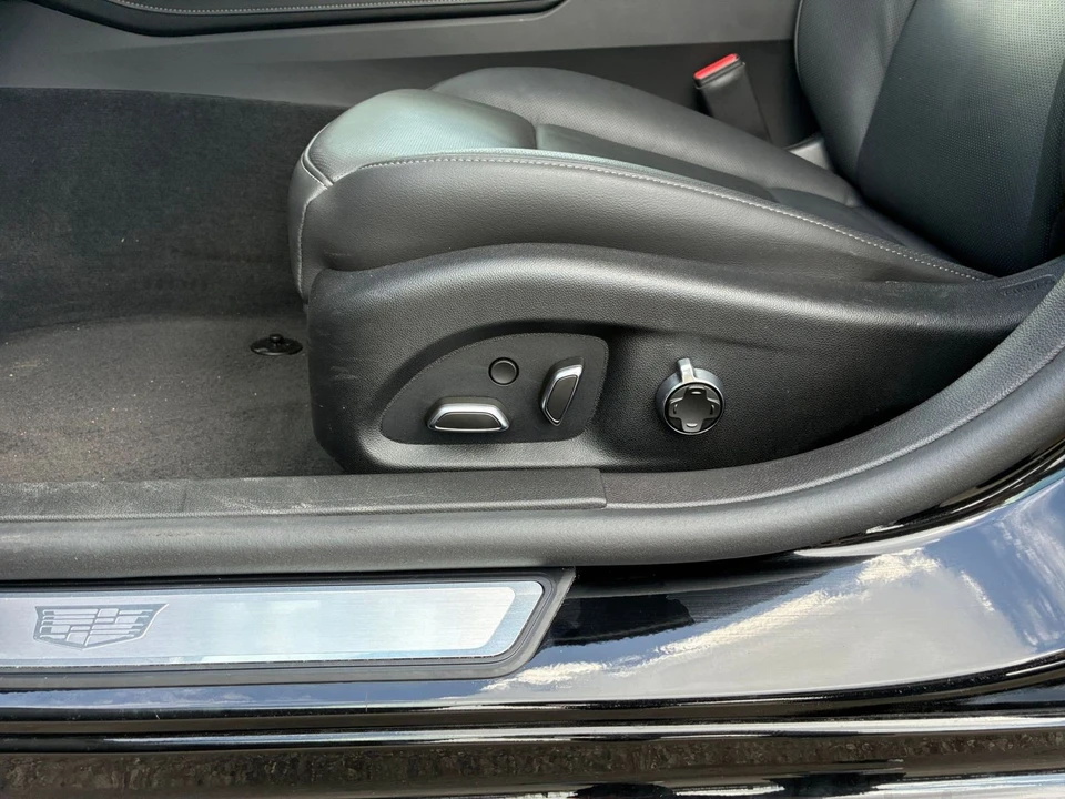 2026 Cadillac CT5 - Image 23 of 31