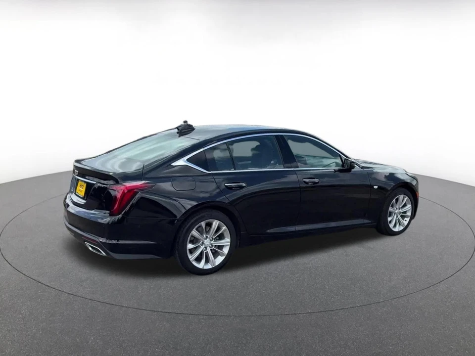 2026 Cadillac CT5 - Image 16 of 31