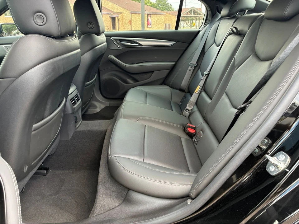 2026 Cadillac CT5 - Image 28 of 31