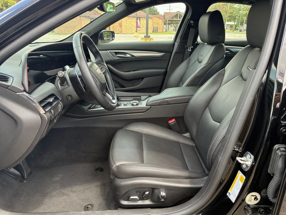 2026 Cadillac CT5 - Image 29 of 31