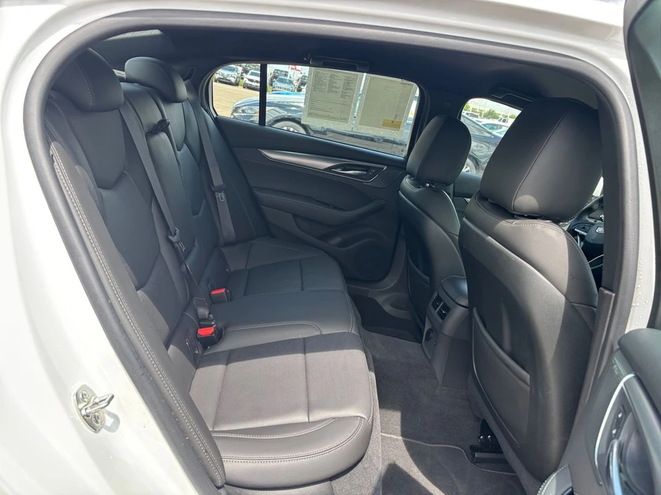 2026 Cadillac CT5 - Image 29 of 31