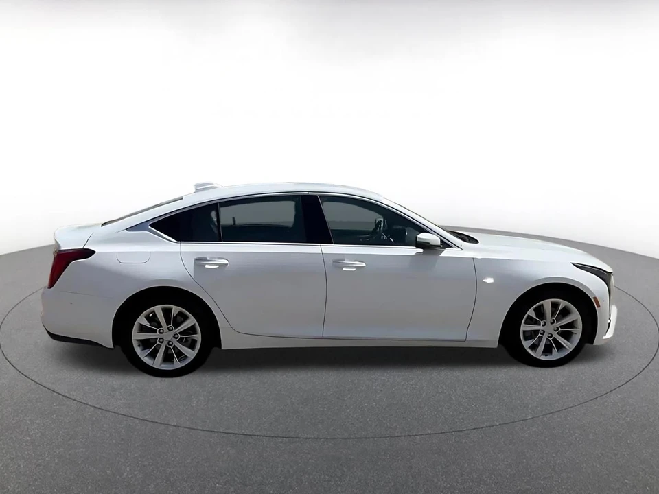 2026 Cadillac CT5 - Image 16 of 31