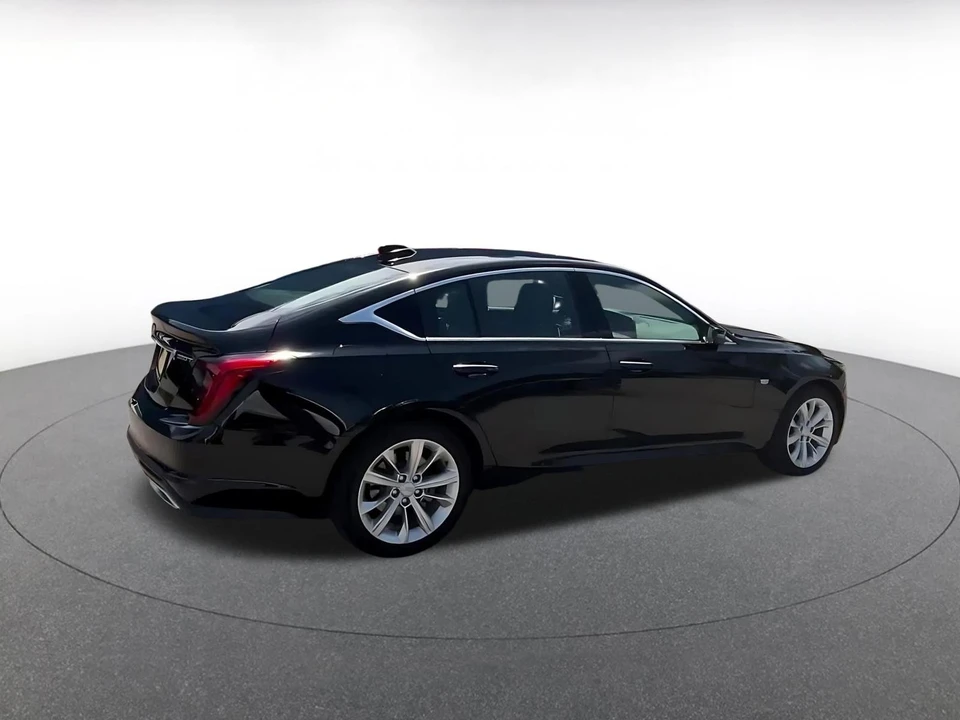 2026 Cadillac CT5 - Image 16 of 31