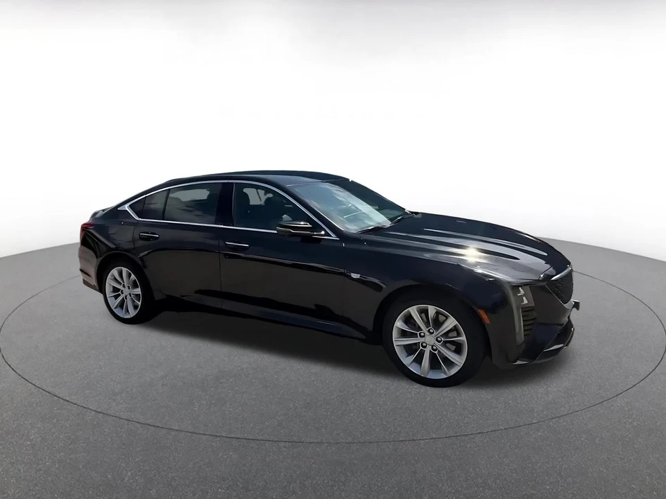 2026 Cadillac CT5 - Image 2 of 31