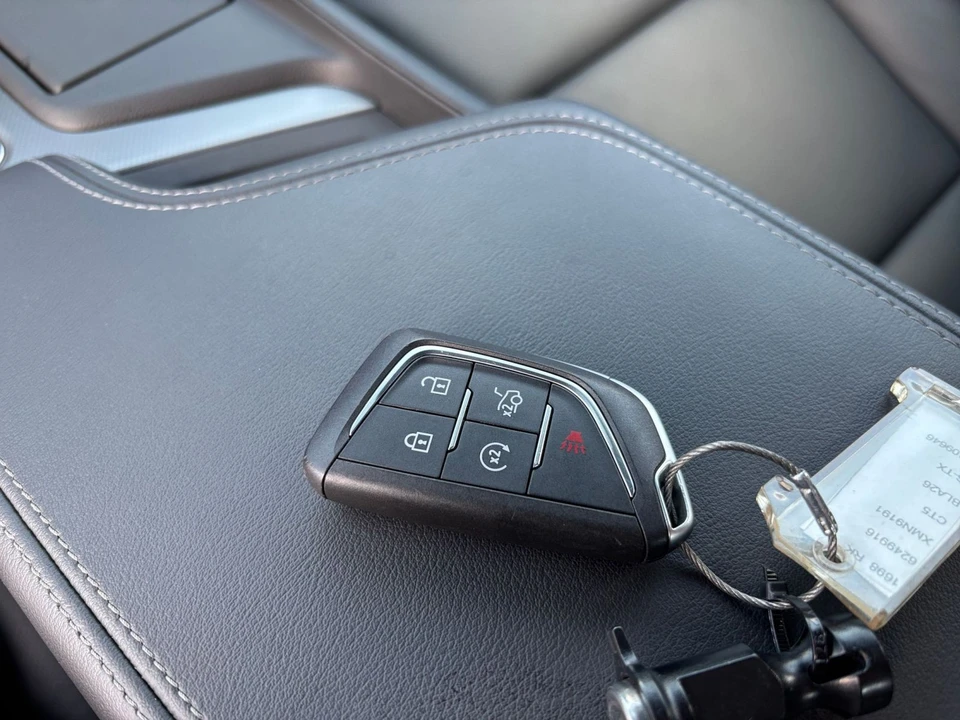 2026 Cadillac CT5 - Image 28 of 31
