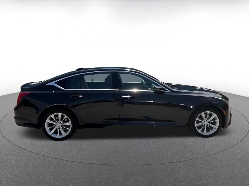 2026 Cadillac CT5 - Image 17 of 31
