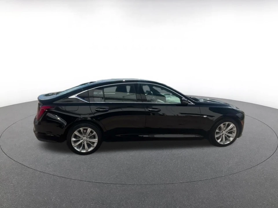 2026 Cadillac CT5 - Image 17 of 31