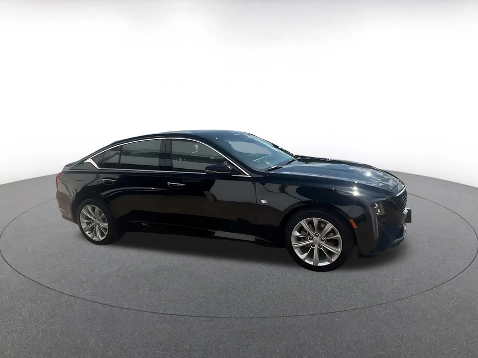 2026 Cadillac CT5 - Image 2 of 31