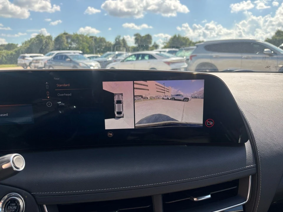 2026 Cadillac CT5 - Image 27 of 31