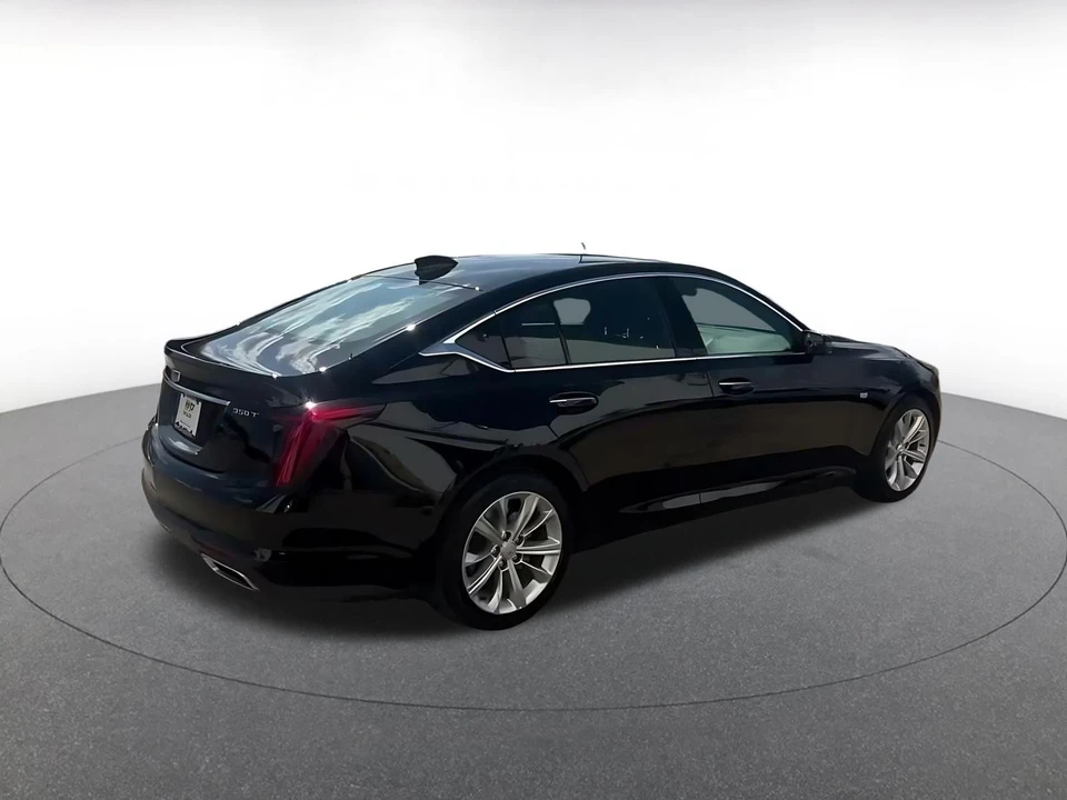 2026 Cadillac CT5 - Image 16 of 31