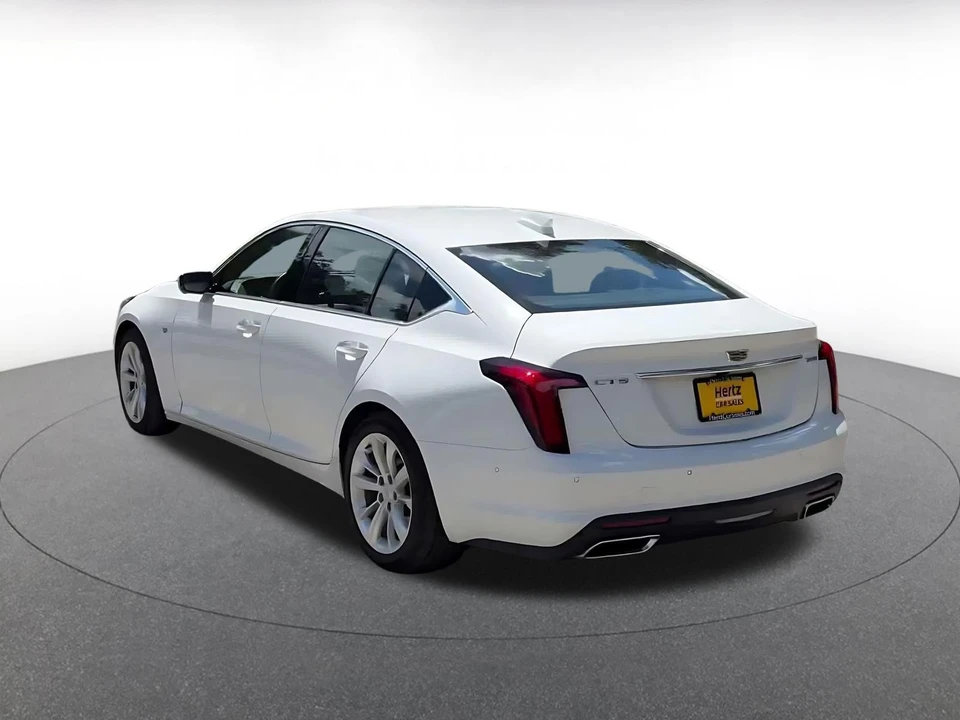 2026 Cadillac CT5 - Image 14 of 31