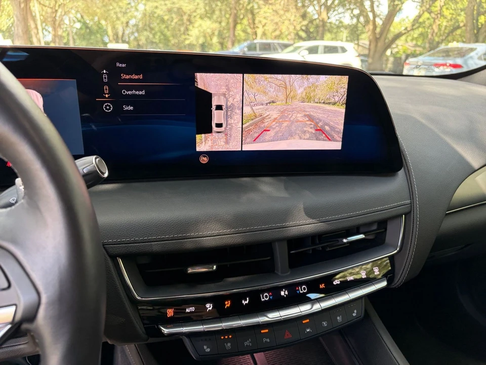 2026 Cadillac CT5 - Image 18 of 31