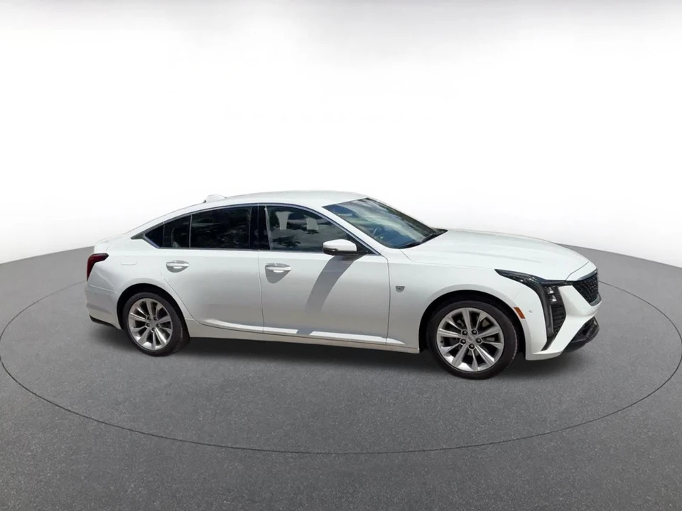 2026 Cadillac CT5 - Image 2 of 31