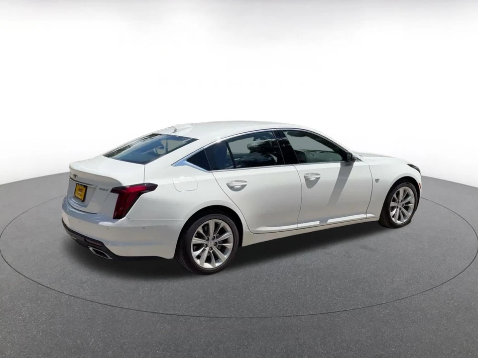 2026 Cadillac CT5 - Image 16 of 31
