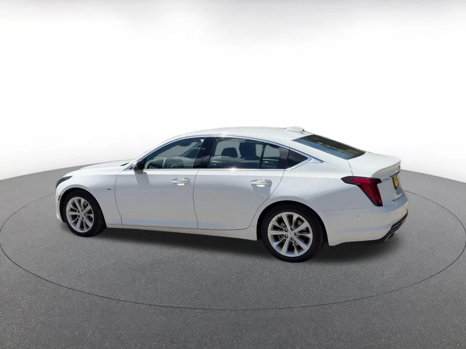 2026 Cadillac CT5 - Image 12 of 31