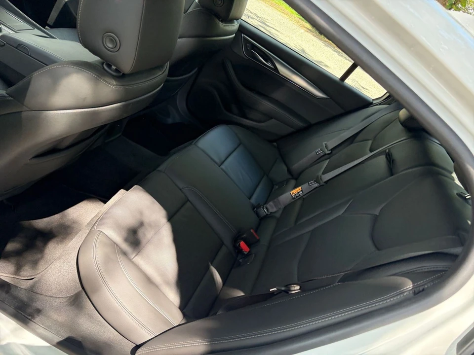2026 Cadillac CT5 - Image 28 of 31