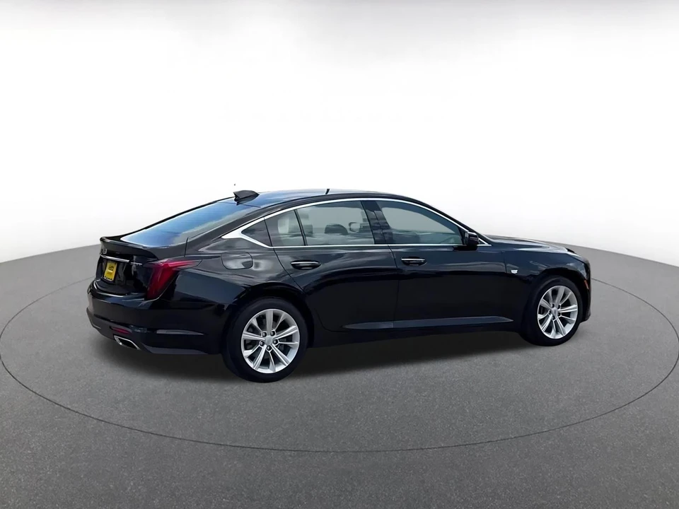 2026 Cadillac CT5 - Image 16 of 31