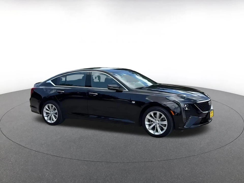 2026 Cadillac CT5 - Image 2 of 31