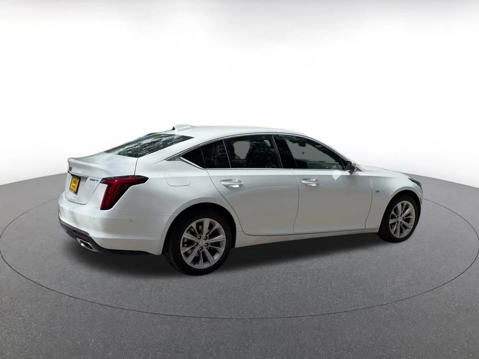 2026 Cadillac CT5 - Image 16 of 31