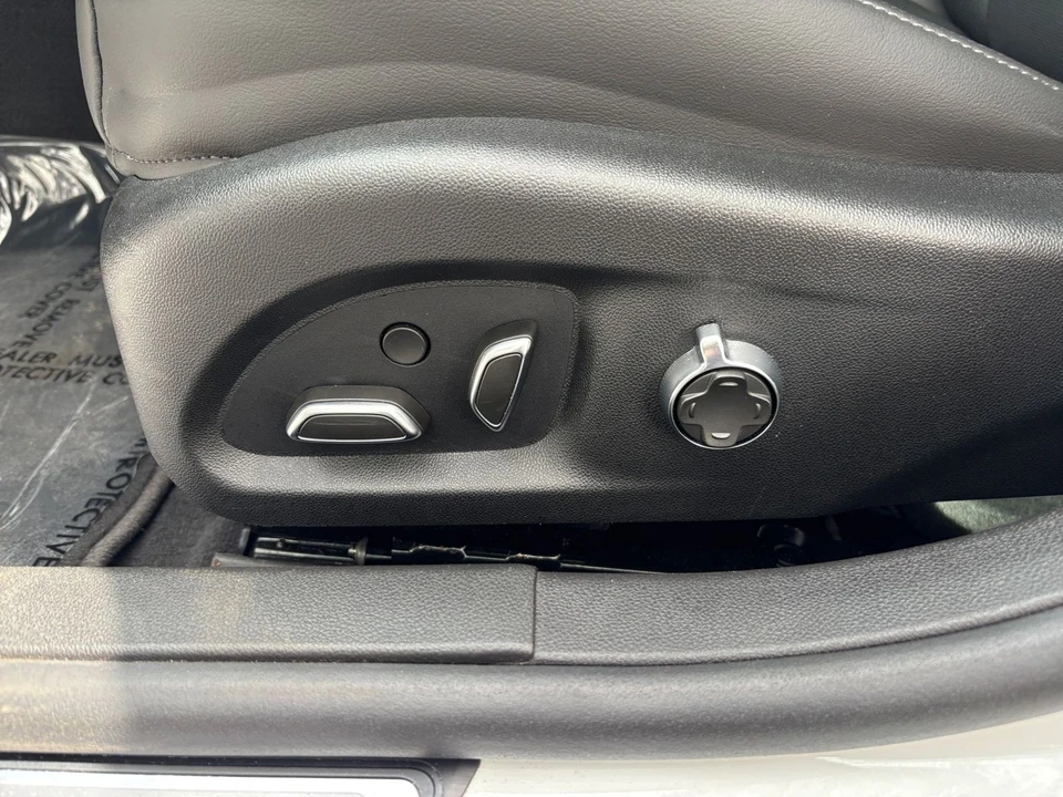 2026 Cadillac CT5 - Image 24 of 31