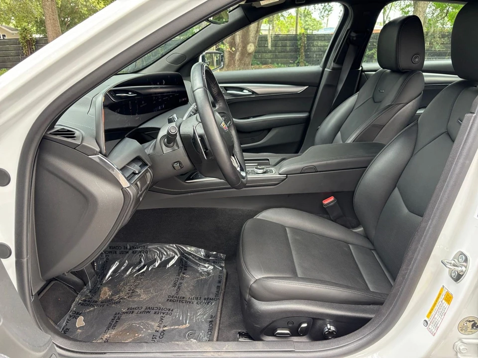 2026 Cadillac CT5 - Image 29 of 31