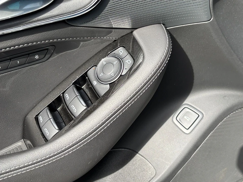 2026 Cadillac CT5 - Image 20 of 31