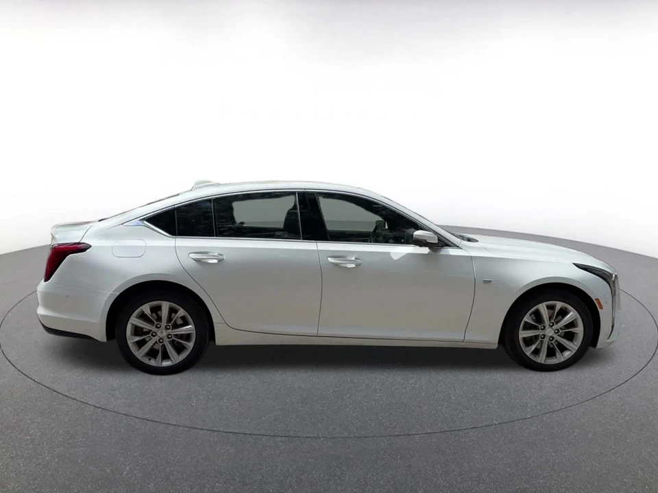 2026 Cadillac CT5 - Image 17 of 31
