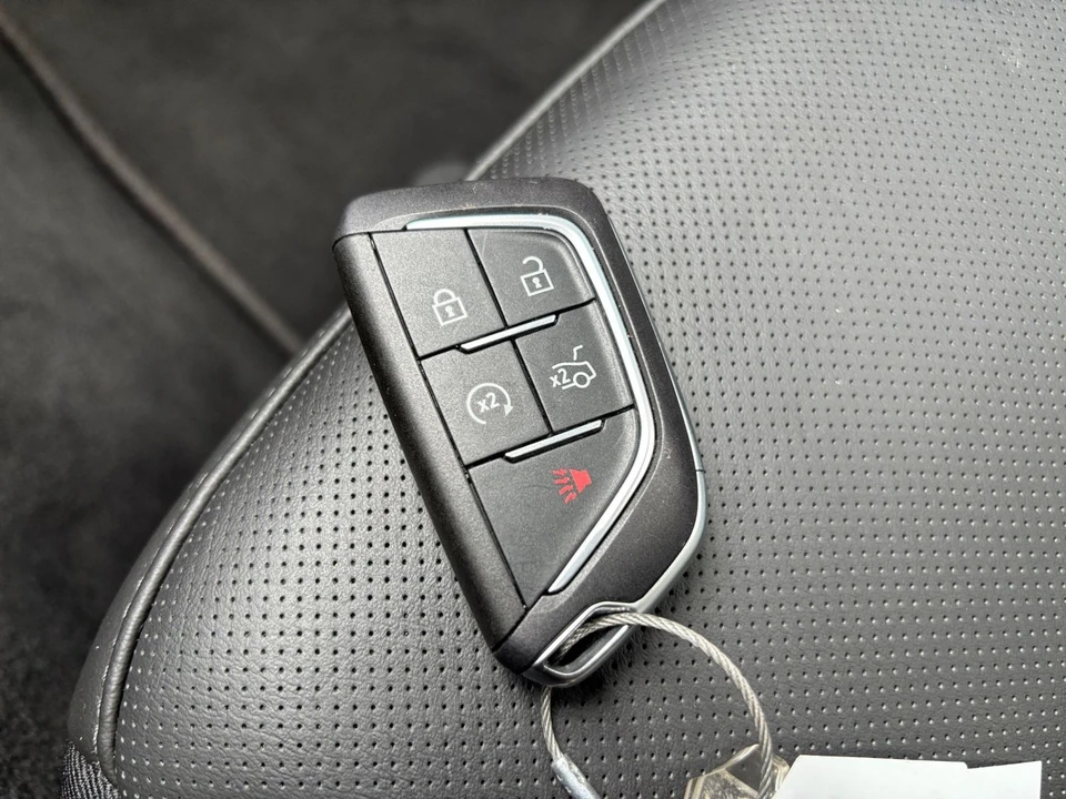 2026 Cadillac CT5 - Image 23 of 31