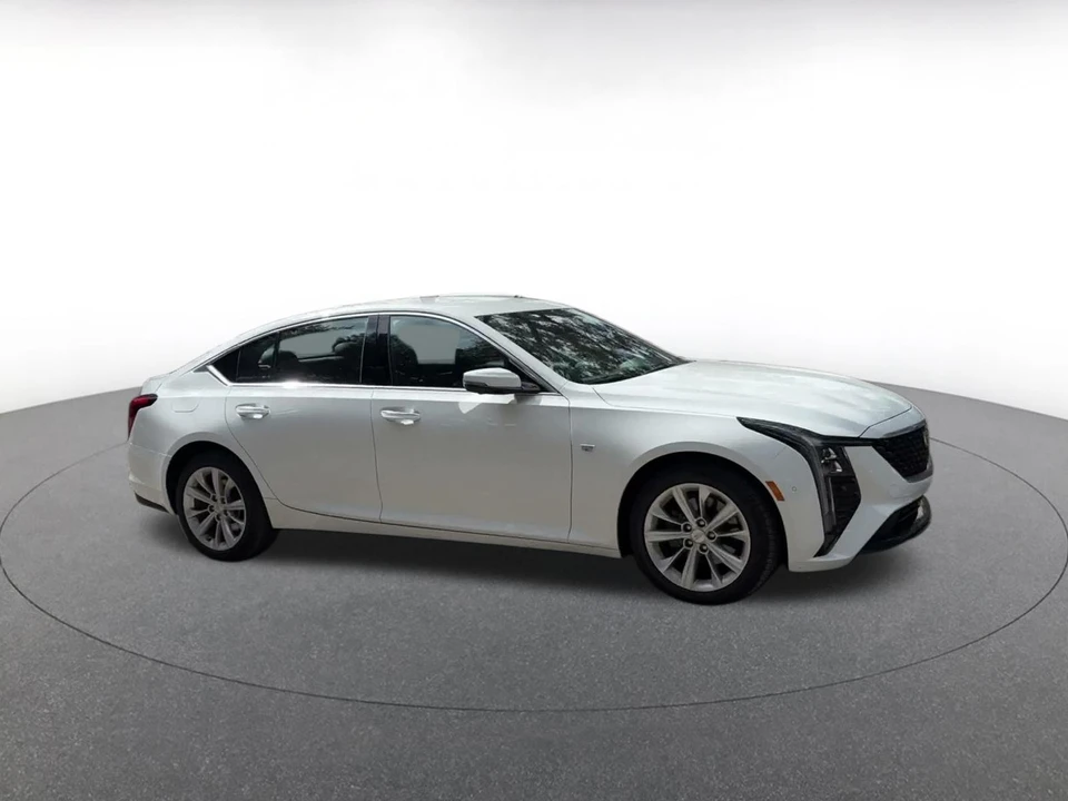 2026 Cadillac CT5 - Image 2 of 31