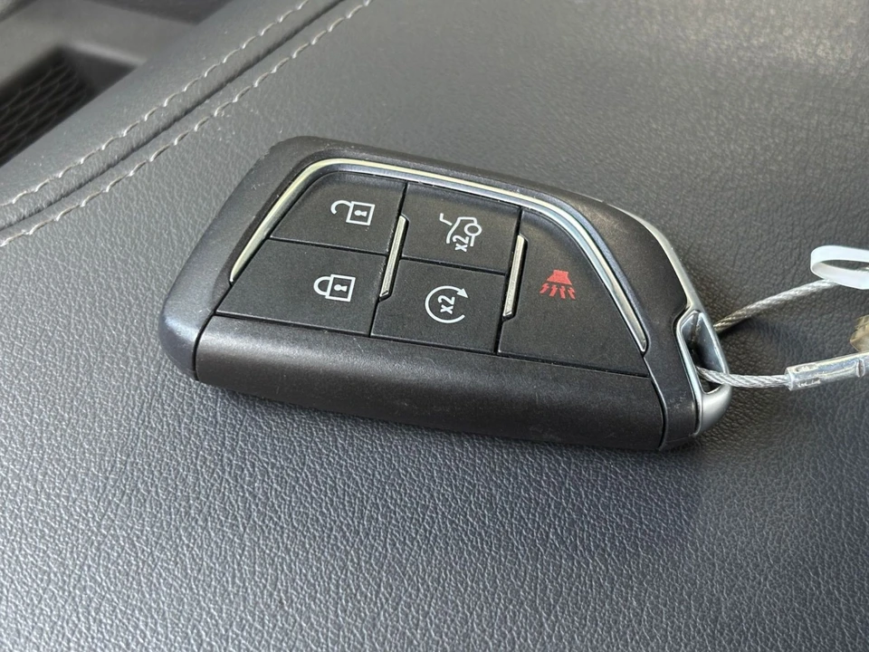 2026 Cadillac CT5 - Image 23 of 31
