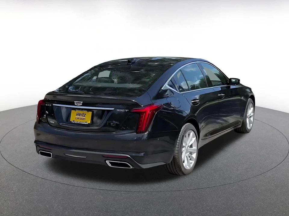 2026 Cadillac CT5 - Image 15 of 31