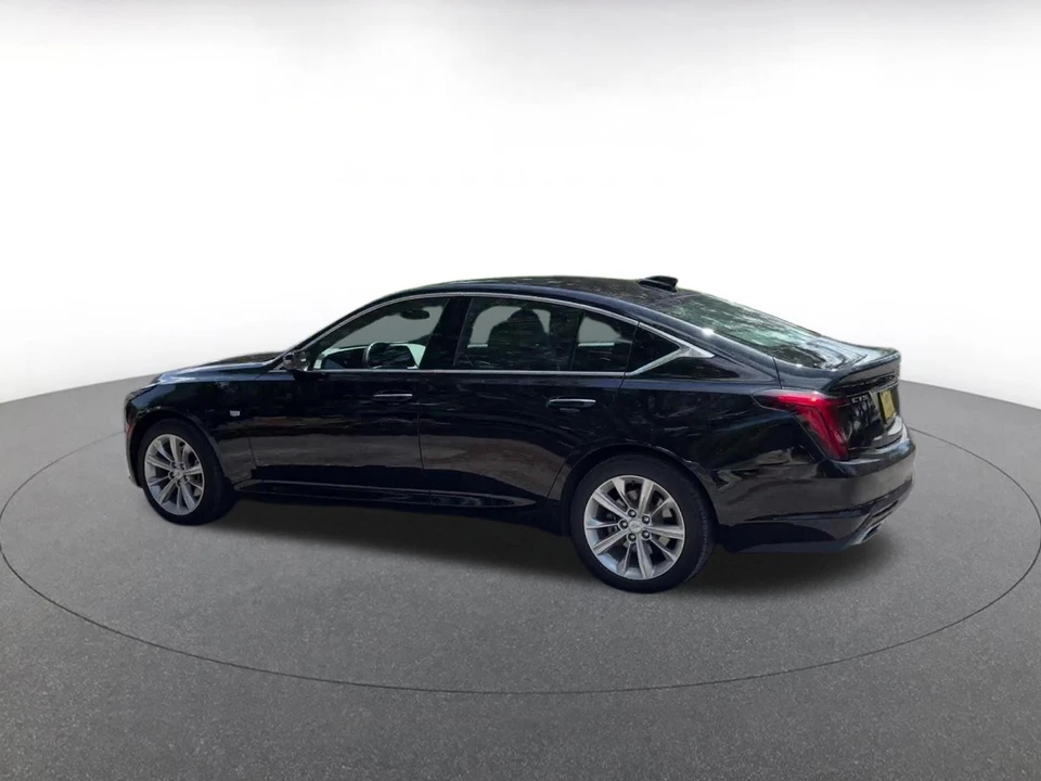 2026 Cadillac CT5 - Image 11 of 31