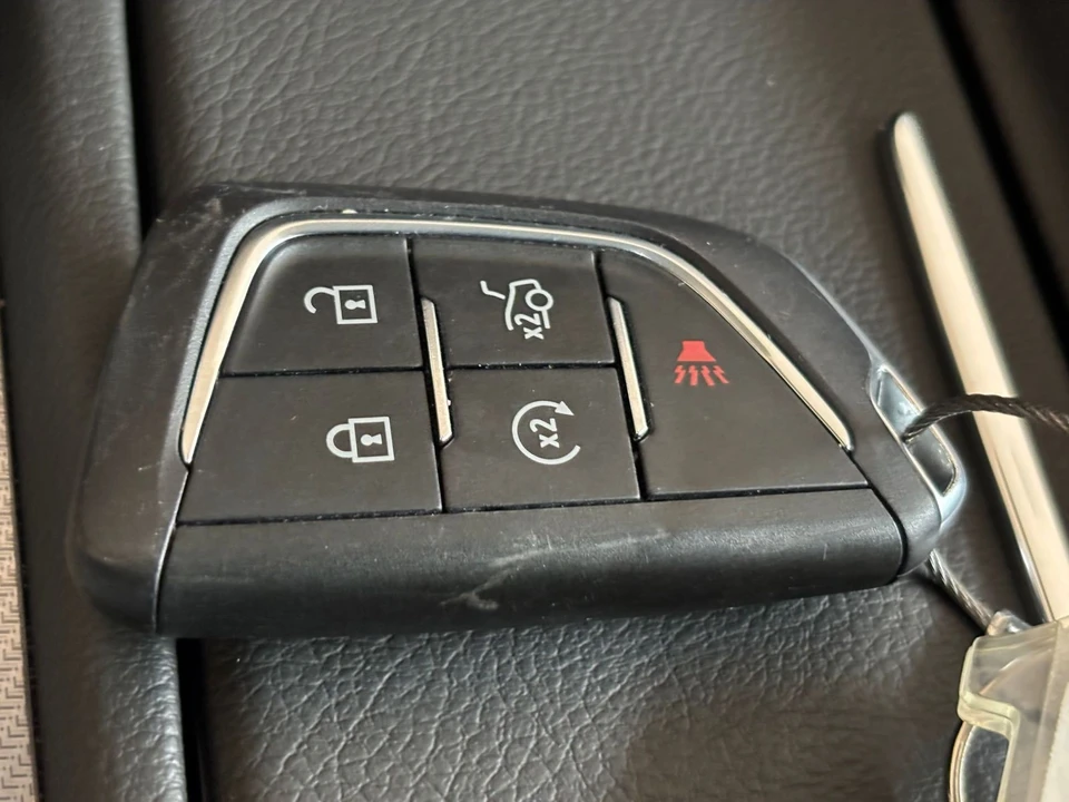 2026 Cadillac CT5 - Image 24 of 31