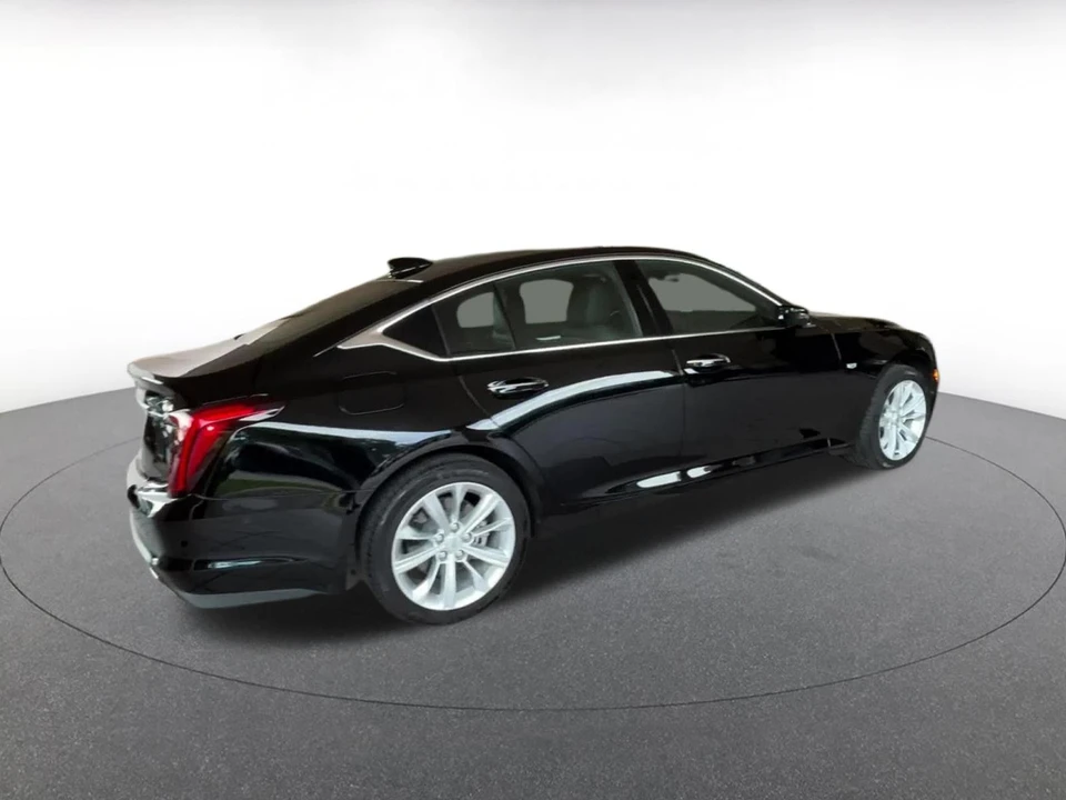 2026 Cadillac CT5 - Image 17 of 31